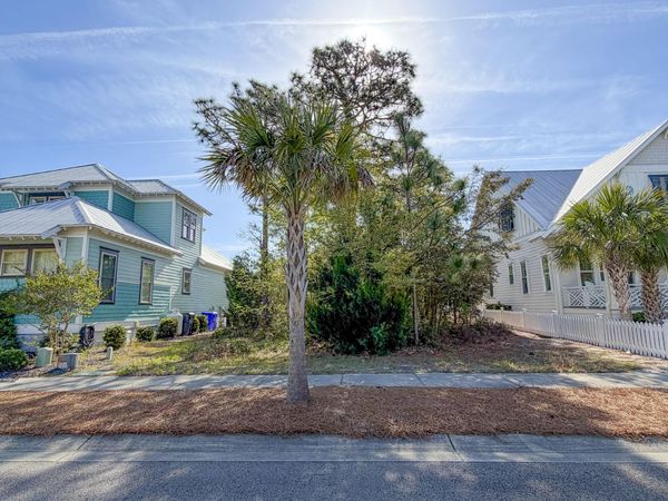 1307 Croaker Lane , Carolina Beach, NC 28428