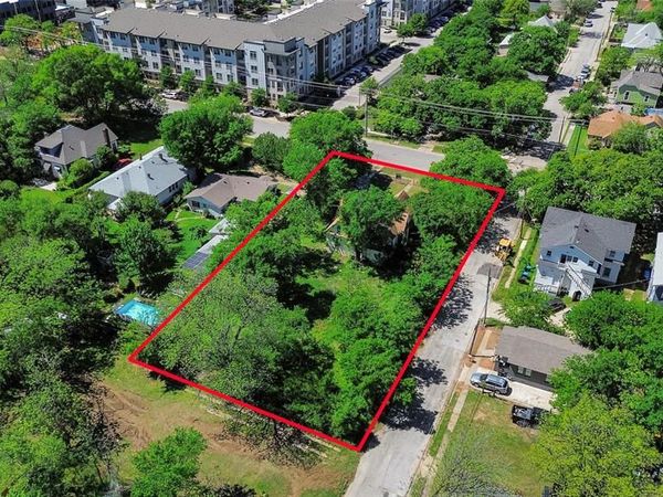 930 Samuels Avenue, Fort Worth, TX 76102