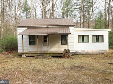 2469 LAUREL RUN ROAD, PETERSBURG, PA 16669