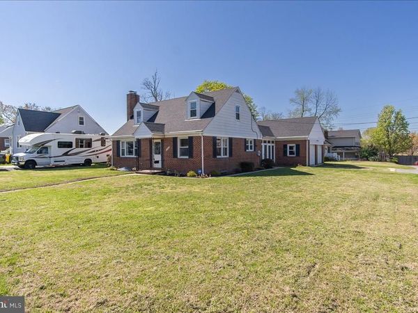 8466 GREENWAY, PASADENA, MD 21122