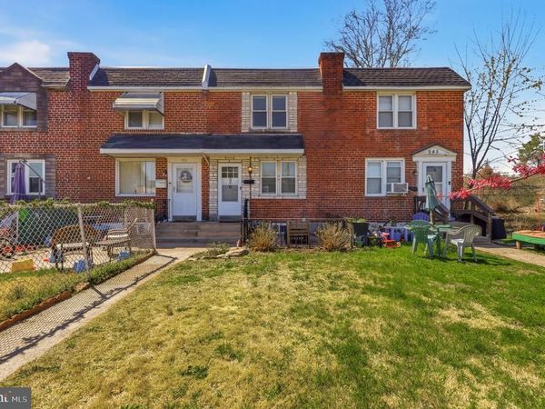 950 TAYLOR DRIVE , FOLCROFT, PA 19032