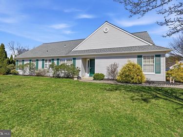 1 GLENVIEW COURT , GIBBSBORO, NJ 08026