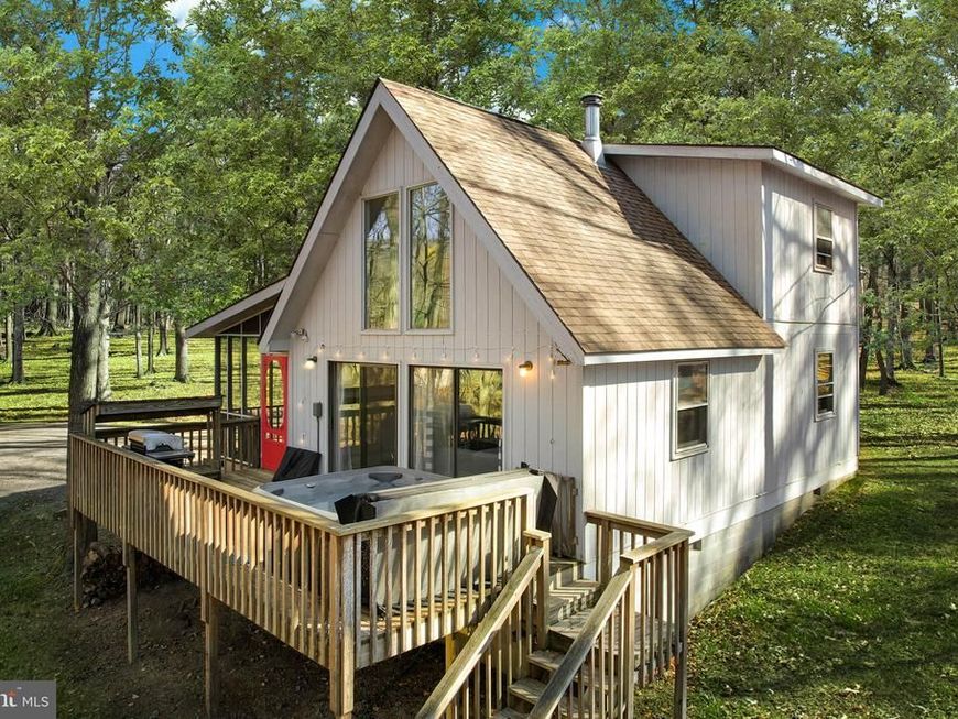 126 Flagstone Lane , Berkeley Springs, WV 25411 Main Photo