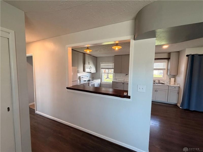 346 Lutz Drive, Union, OH 45322 Photo 10