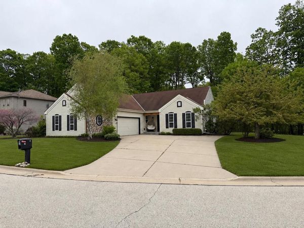 88 King Oak COURT, Random Lake, WI 53075