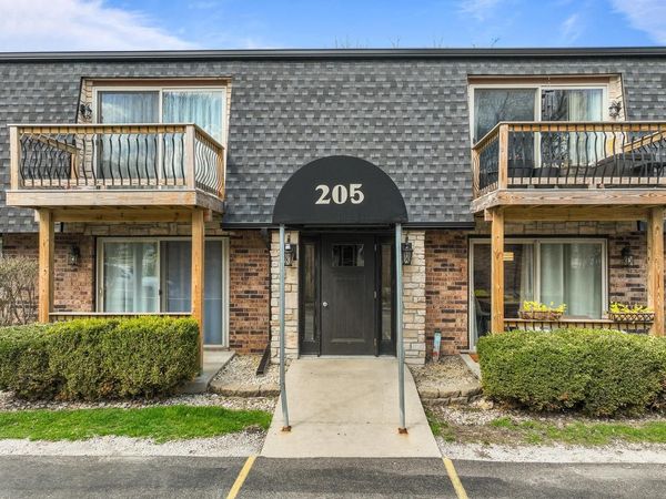 205 Williams STREET, Unit 7, Williams Bay, WI 53191