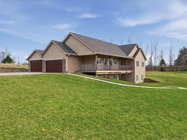 23045 CHAMOIS Circle, GLENWOOD, IA 51534