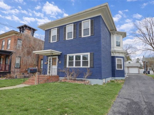 52 High Street, Geneva, NY 14456