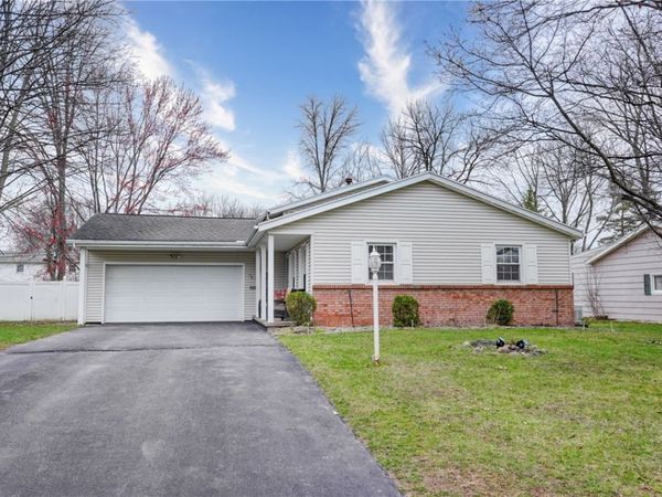 46 Alderwood Lane, Rochester, NY 14615