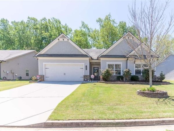 1079 Kingswood Way, Hoschton, GA 30548