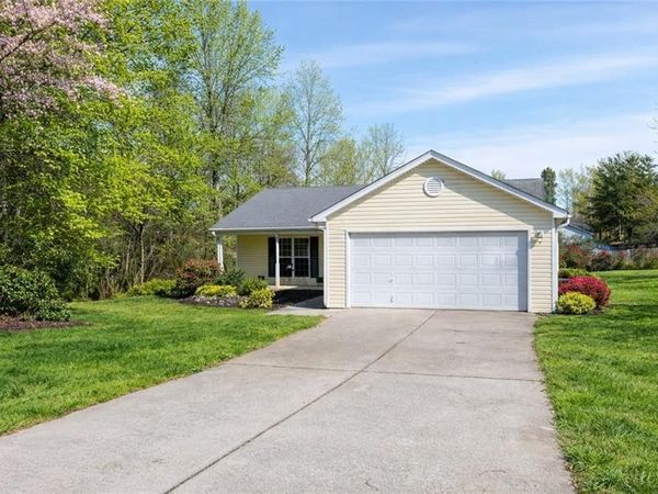 238 Ivy Hills Circle, Mount Airy, GA 30563