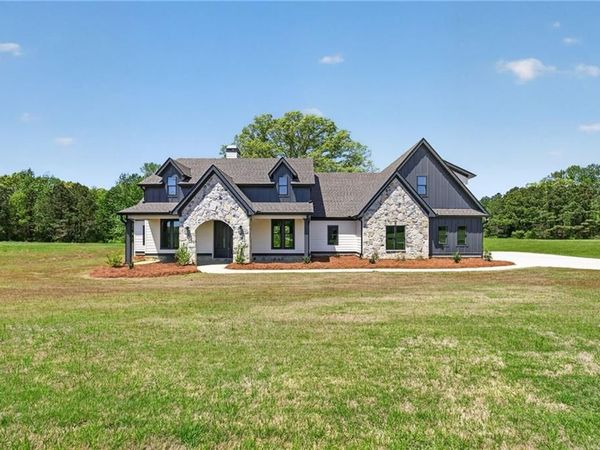 728 Lake Circle Road, Buchanan, GA 30113