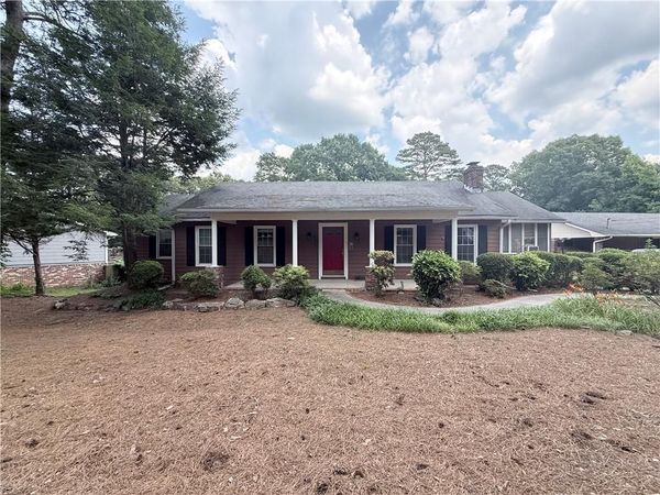 3033 Riviera Drive NW, Conyers, GA 30012