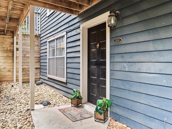 1359 N Crossing Drive NE, Atlanta, GA 30329