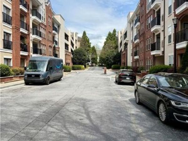 1850 Cotillion Drive, Unit 2307, Dunwoody, GA 30338