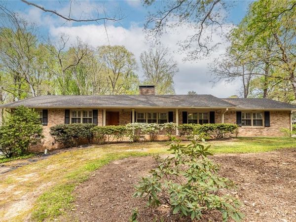 3360 Embry Hills Drive, Atlanta, GA 30341