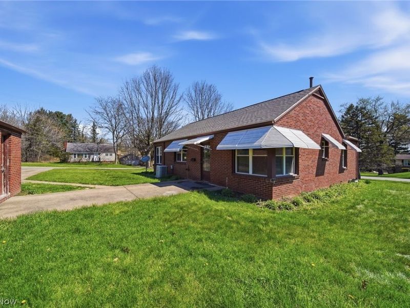 4717 Grandview Avenue NE, Canton, OH 44705 Photo 30