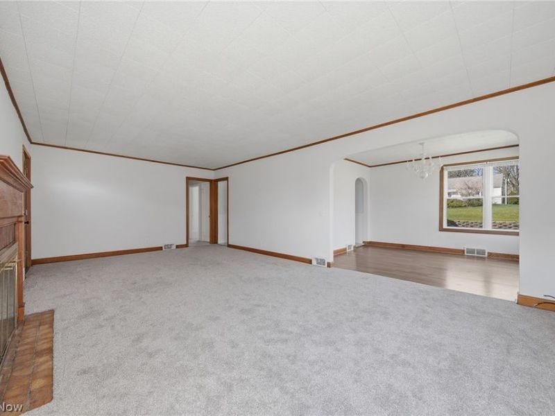 4717 Grandview Avenue NE, Canton, OH 44705 Photo 4