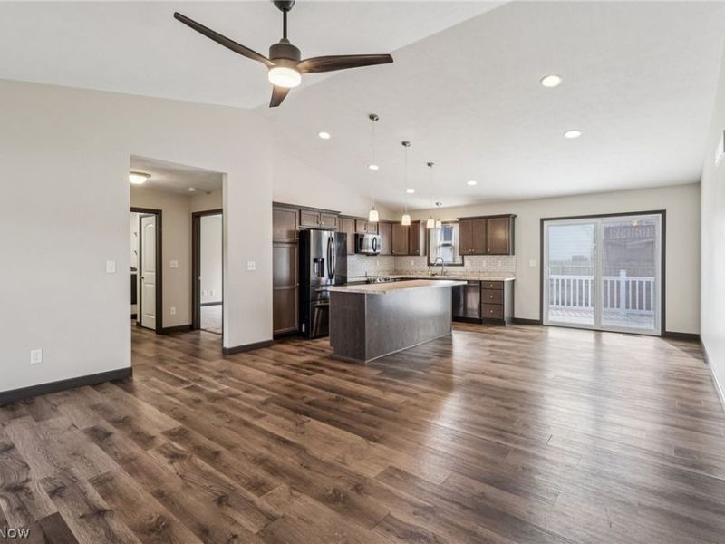 471 Tulip Trail , Wadsworth, OH 44281 Photo 3