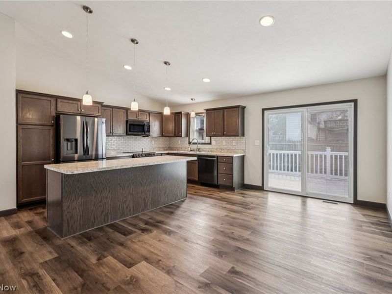 471 Tulip Trail , Wadsworth, OH 44281 Photo 4