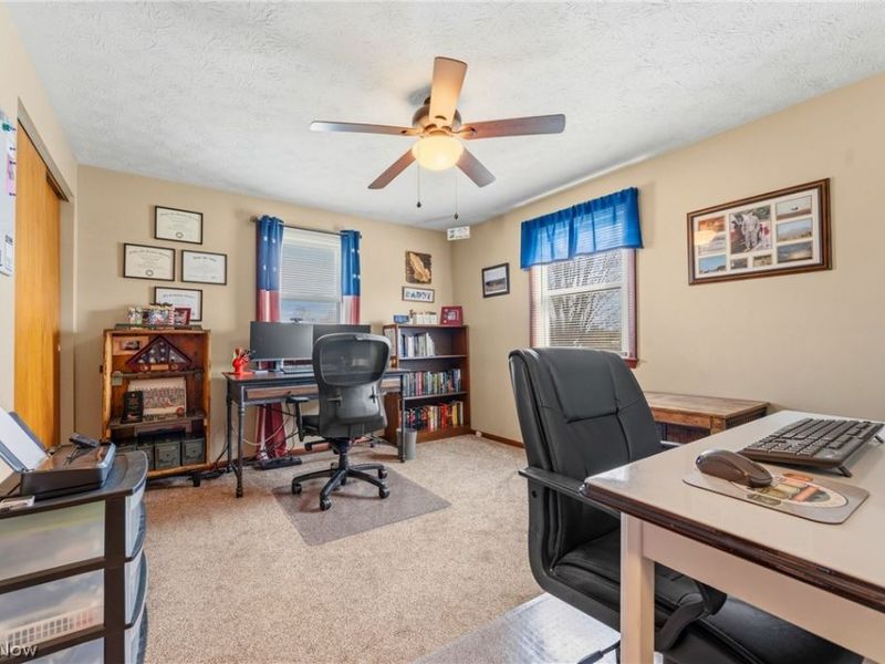 10805 Easton Street NE, Alliance, OH 44601 Photo 20