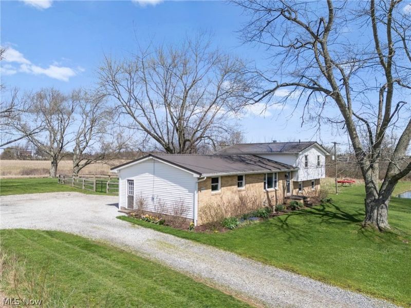 10805 Easton Street NE, Alliance, OH 44601 Photo 34