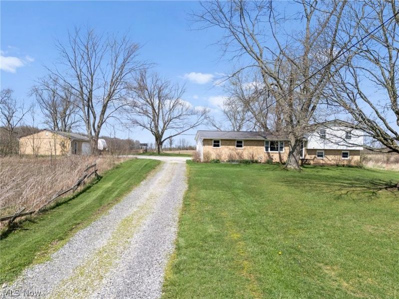 10805 Easton Street NE, Alliance, OH 44601 Photo 35