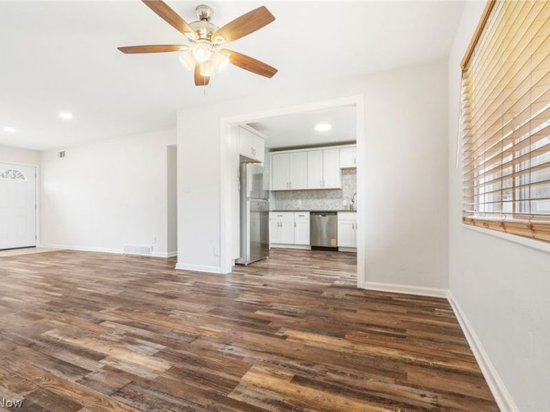 568 Sycamore Drive , Euclid, OH 44132 Photo 10