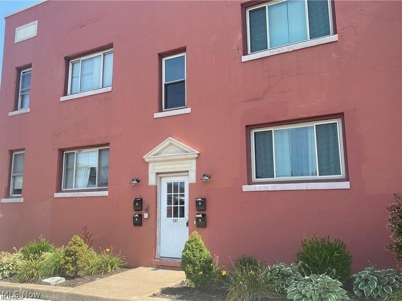 1387 W 69th Street , Unit 3, Cleveland, OH 44102 Photo 2
