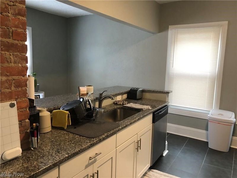 1387 W 69th Street , Unit 3, Cleveland, OH 44102 Photo 9