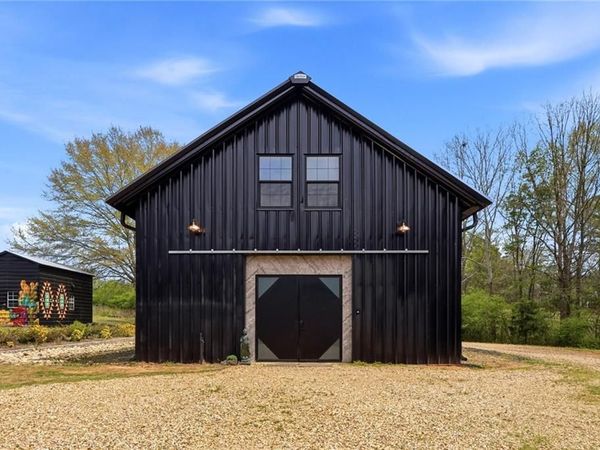 356 W Oak Grove Road NW, Adairsville, GA 30103