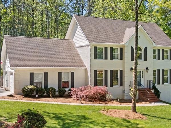 809 Pinehurst Drive, Woodstock, GA 30188