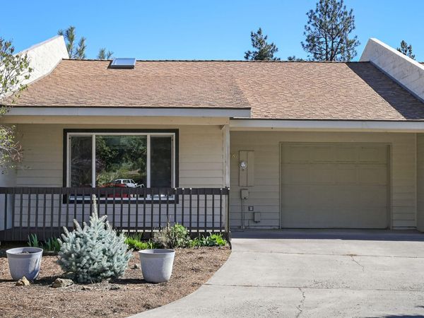 908 SE Stratford Court, Bend, OR 97702