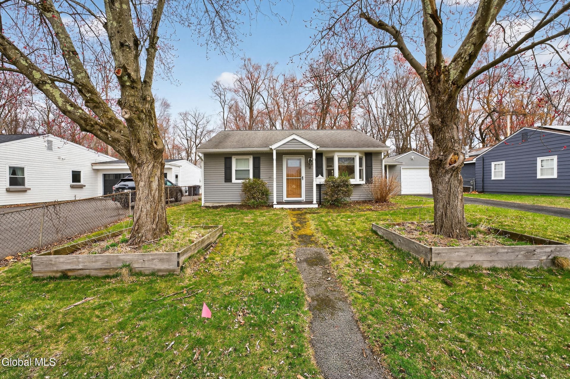 41 Vics Court, Albany, NY 12205 Main Photo