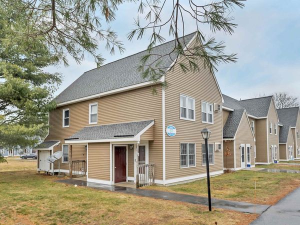 37 Indian Brook Circle, Unit 33, Rochester, NH 03867