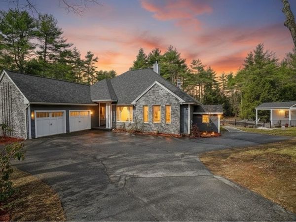 53 Meadow Fox Lane, Chester, NH 03036