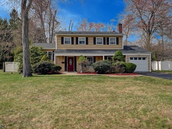 52 W William St, Lincoln Park, NJ 07035