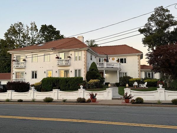 1 Salem Street, Unit 3, Wakefield, MA 01880