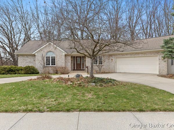 3841 Summit View Drive NE, Grand Rapids, MI 49525