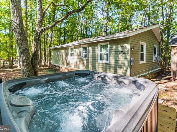 238 PONDS COURT , BERKELEY SPRINGS, WV 25411