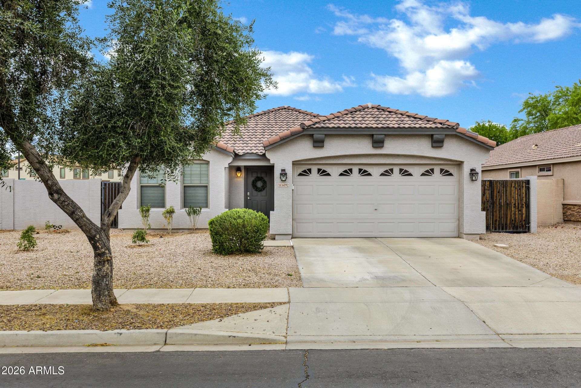 6092 S Bridal Vail Drive, Gilbert, AZ 85298 Main Photo