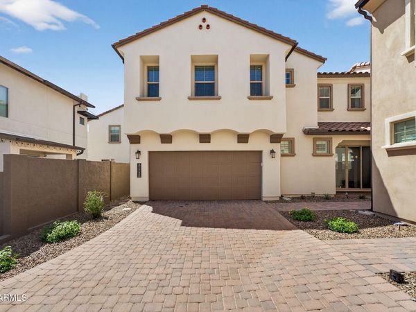 31738 N 24th Drive Drive, Phoenix, AZ 85085