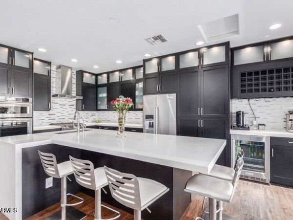 2012 W CHIMNEY ROCK Road, Phoenix, AZ 85085