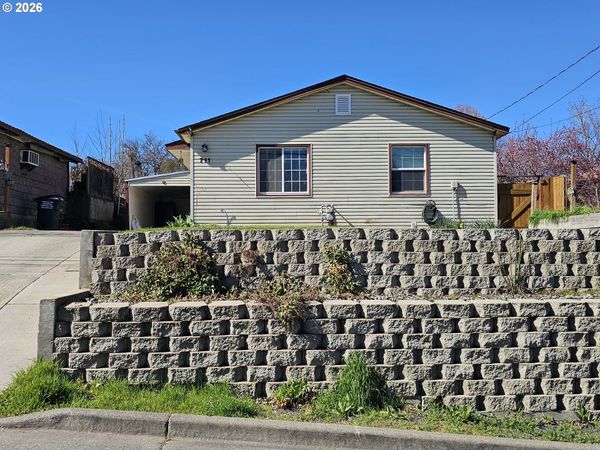 711 SE 8TH ST, Pendleton, OR 97801