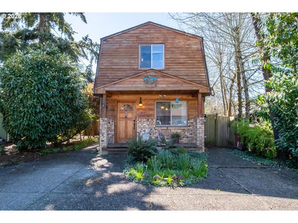 612 KAY AVE, Brownsville, OR 97327