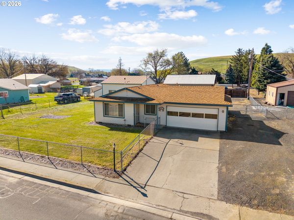 4214 SW VISTA AVE, Pendleton, OR 97801