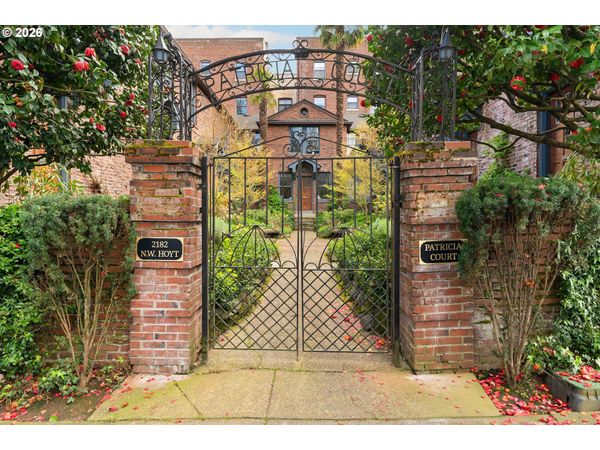 2182 NW HOYT ST, Unit 8, Portland, OR 97210