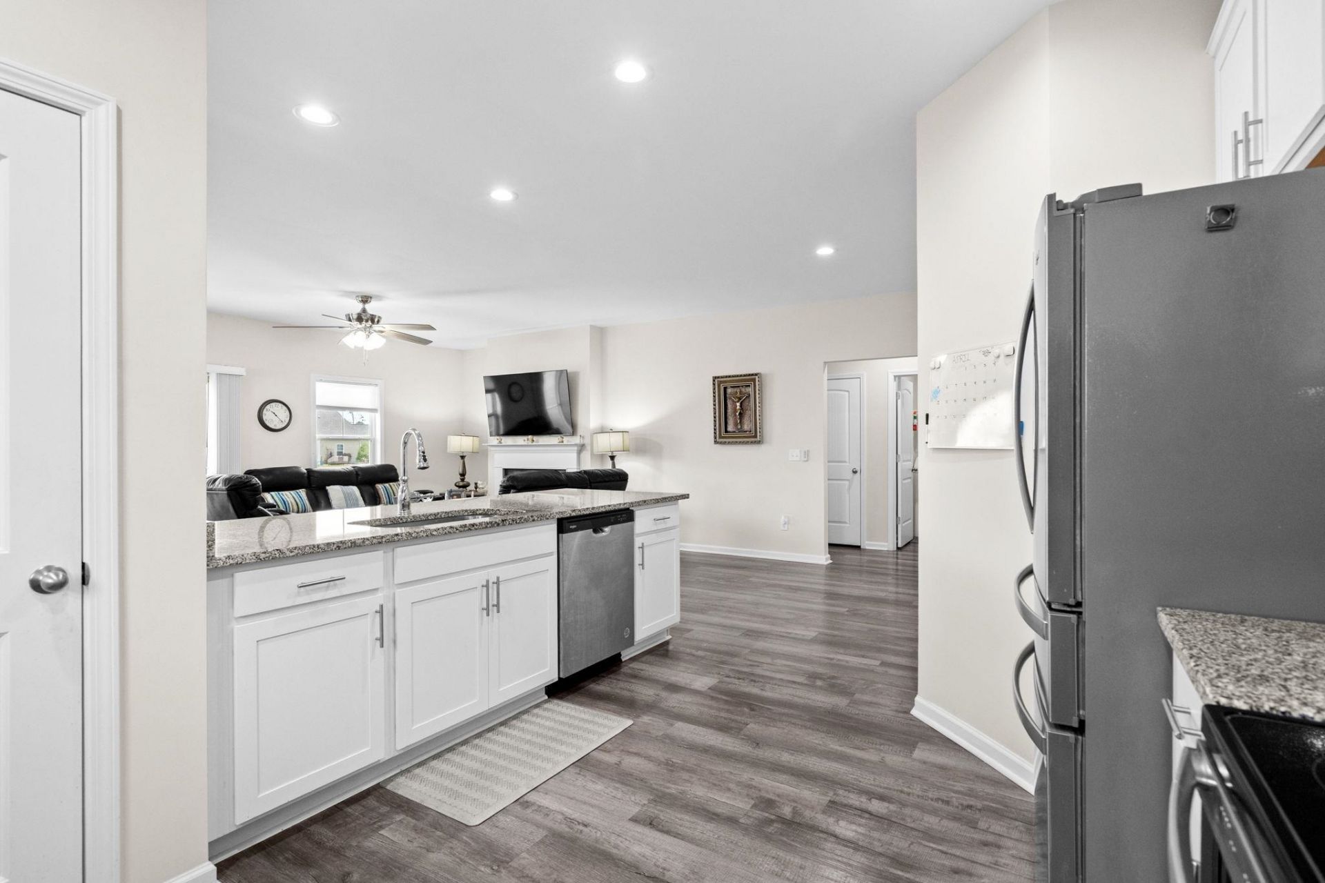 953 Oak Hollow St. Photo 14