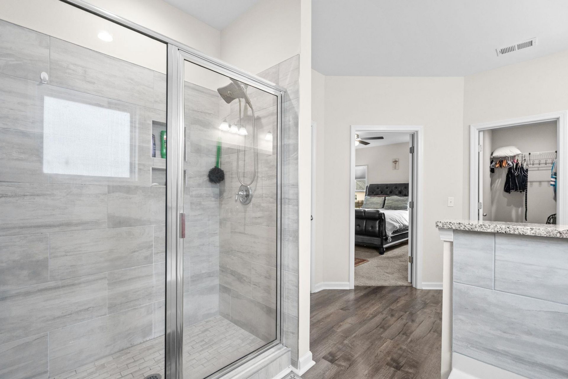 953 Oak Hollow St.  Photo 28