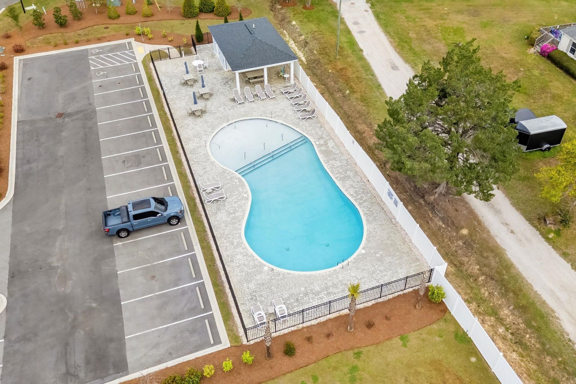 953 Oak Hollow St. Photo 46